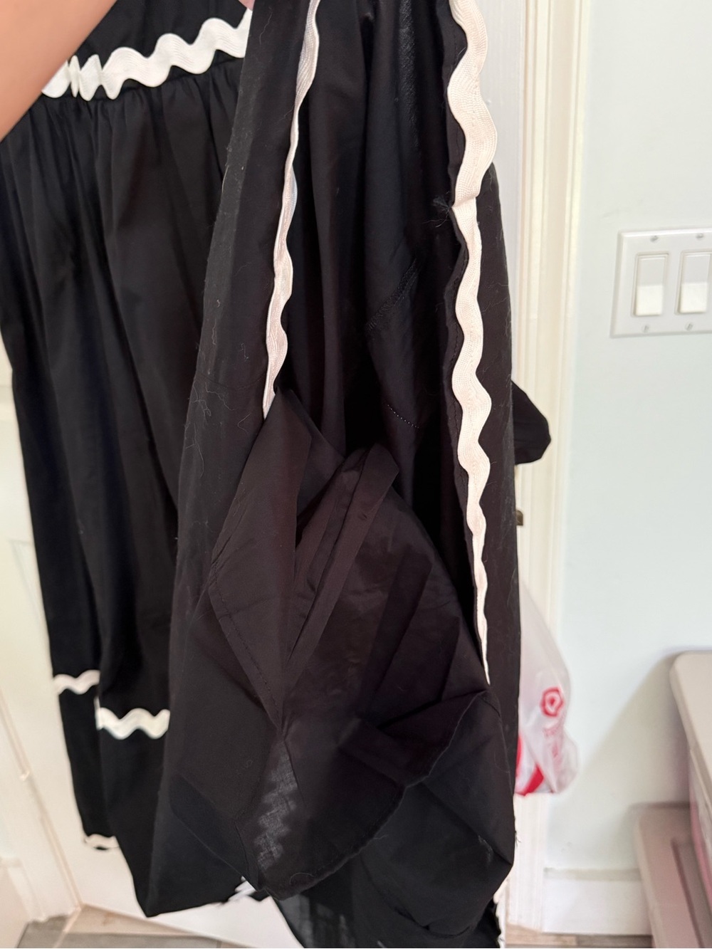 Belle Isle Torrid Dress Black with White Trim - Size 1 - Picture 8 of 9